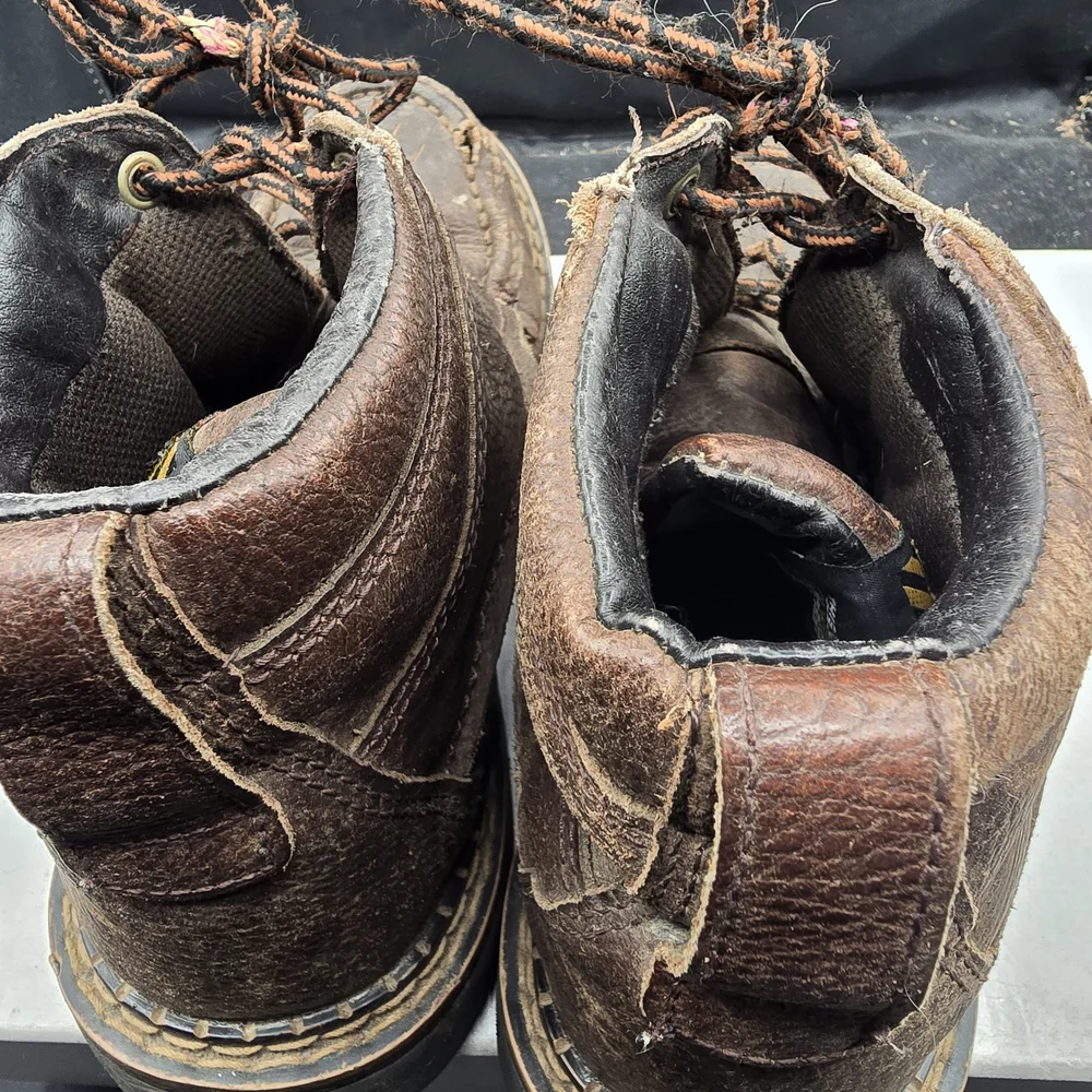 Justin Boots Men's Brown Leather Boots‎